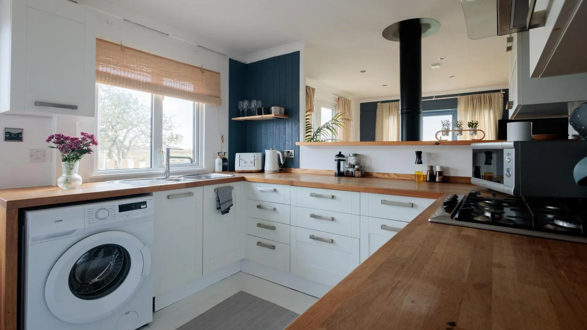 Secluded Sanctuary On The River Christchurch  Holiday home Christchurch (Dorset)