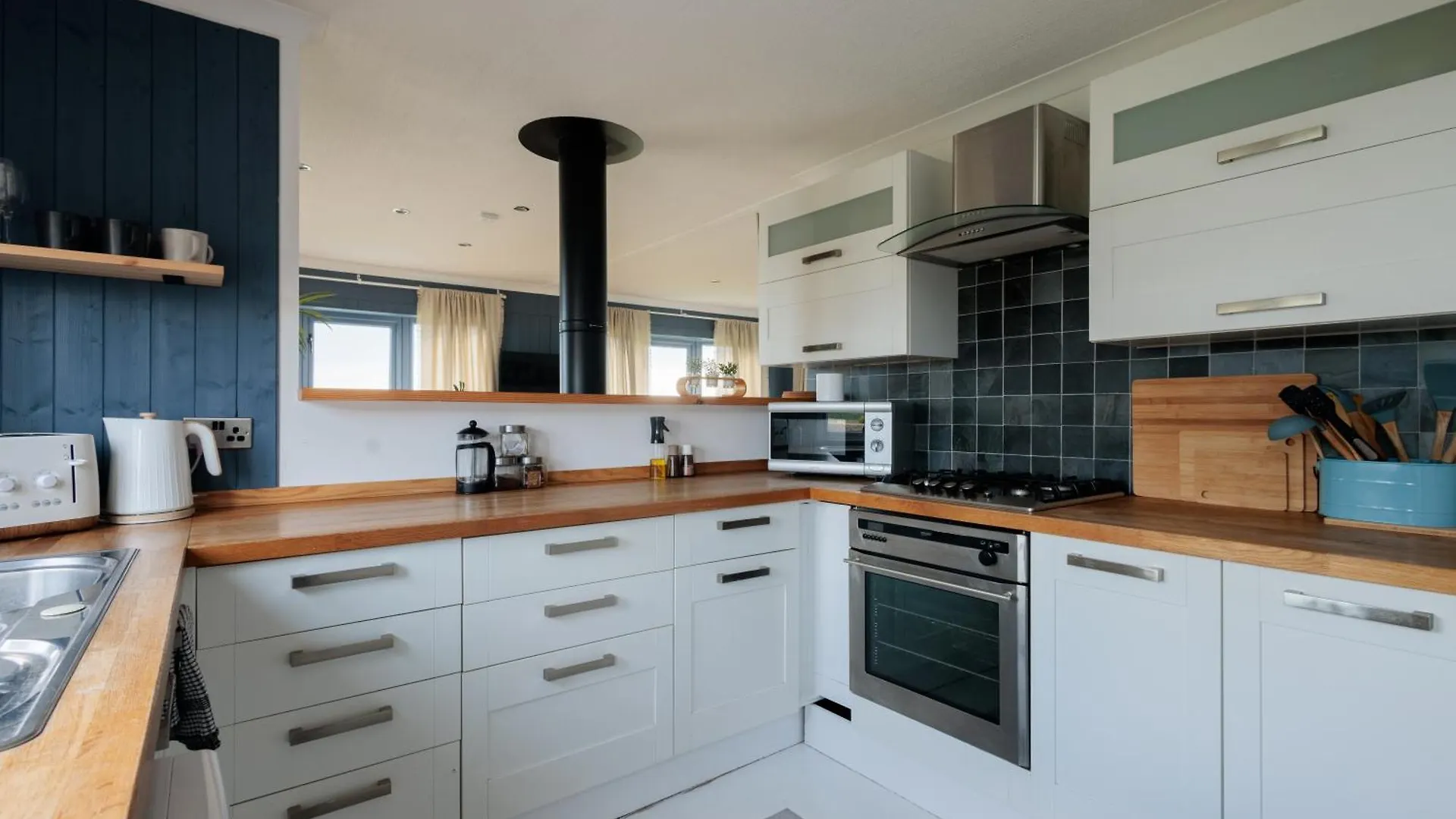 Secluded Sanctuary On The River Christchurch  Holiday home Christchurch (Dorset)